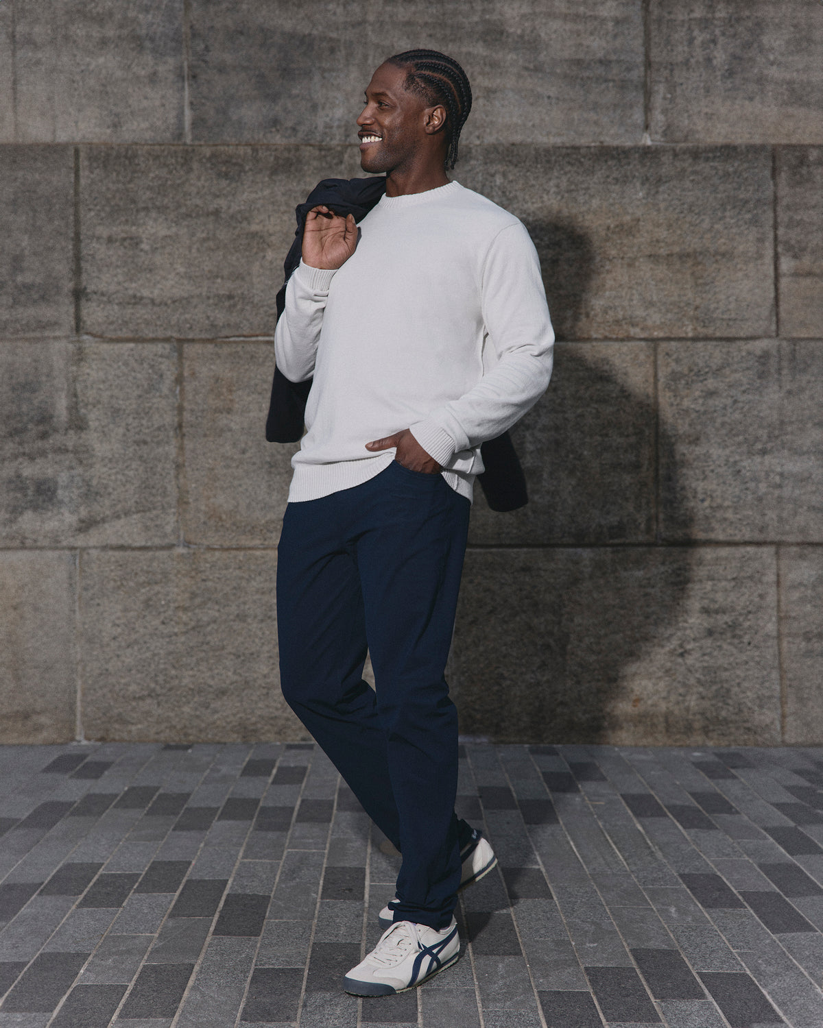 Meta Pant Classic Fit 32" Ink - Vuori Clothing