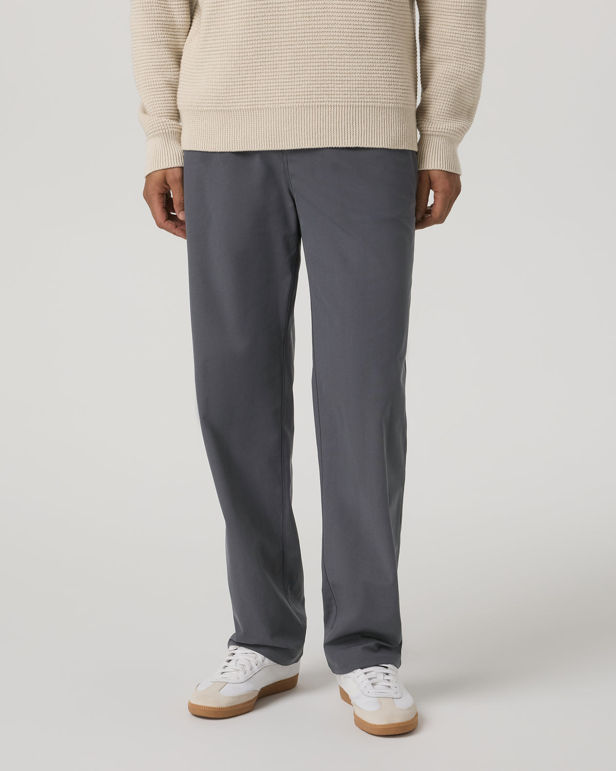 Meta Pant Relaxed Fit 32" Charcoal - Vuori Clothing