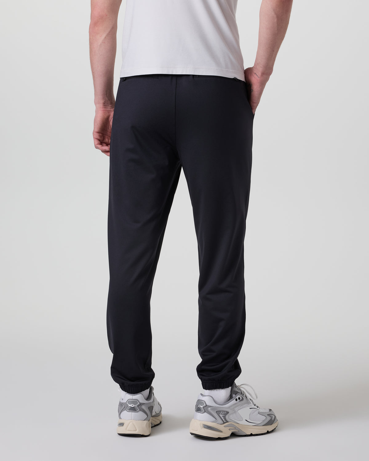 Sunday Performance Sweatpant Classic 28" Black - Vuori Clothing