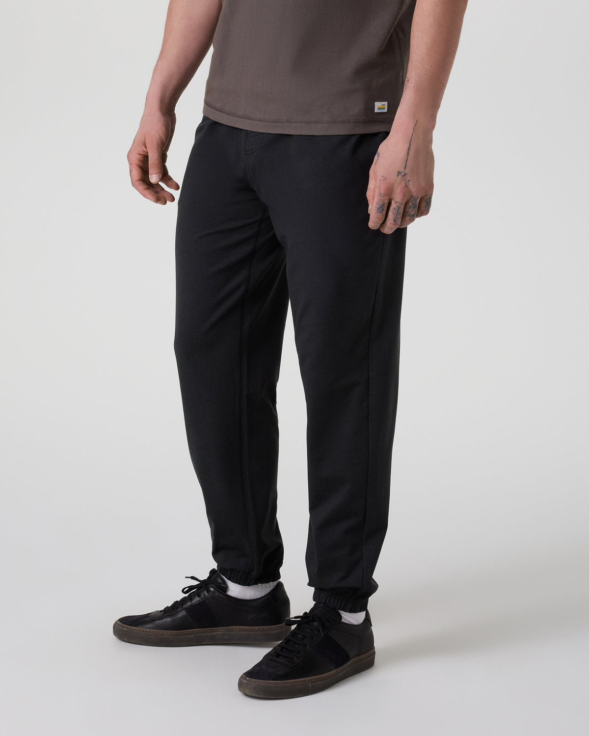 Coronado Performance Sweatpant Classic 28" Black Heather - Vuori Clothing