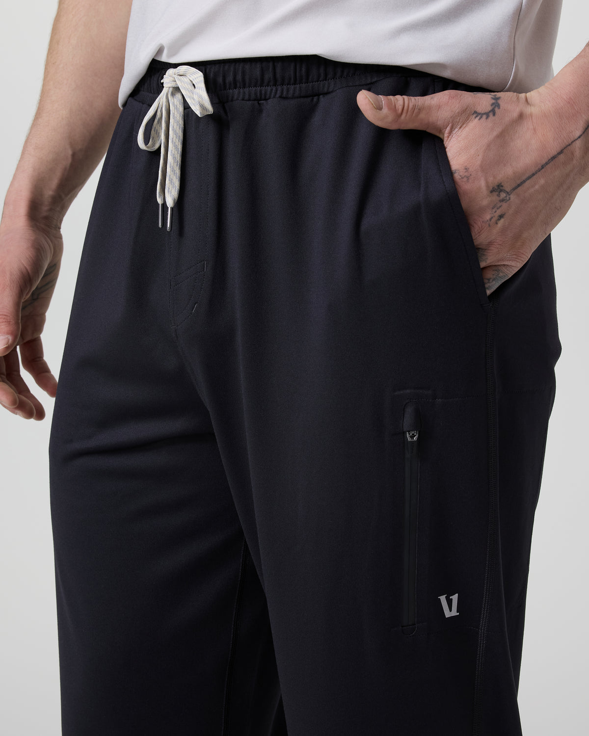 Sunday Performance Sweatpant Classic 30" Black - Vuori Clothing