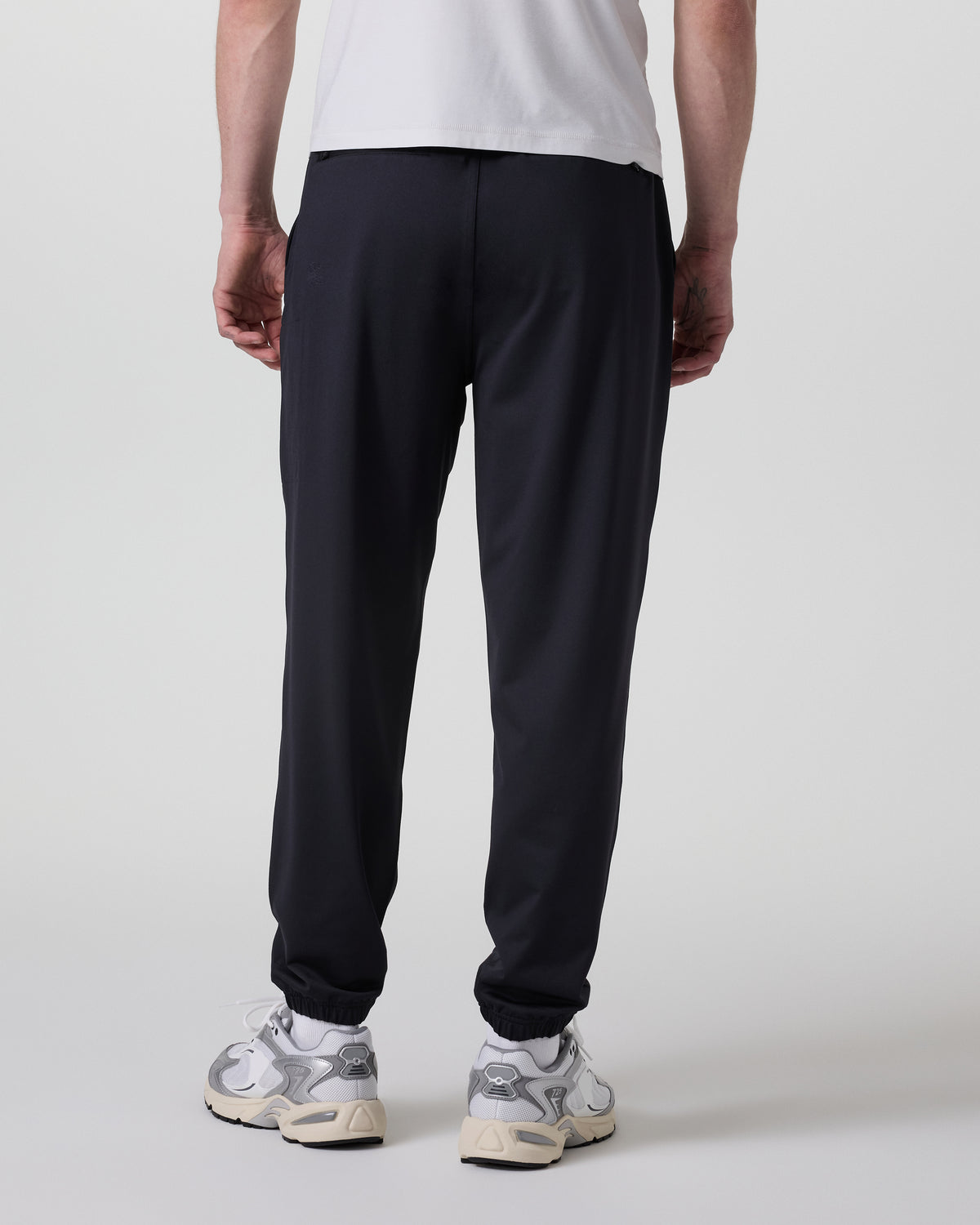 Sunday Performance Sweatpant Classic 30" Black - Vuori Clothing