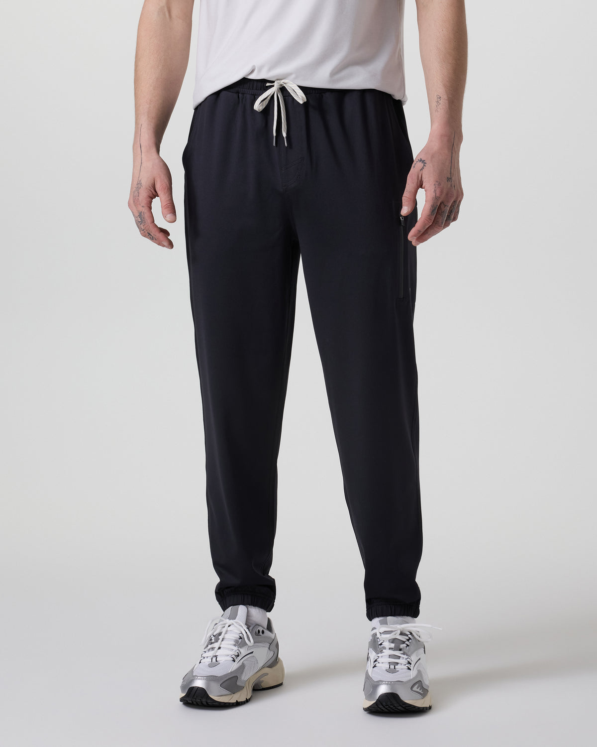 Sunday Performance Sweatpant Classic 30" Black - Vuori Clothing