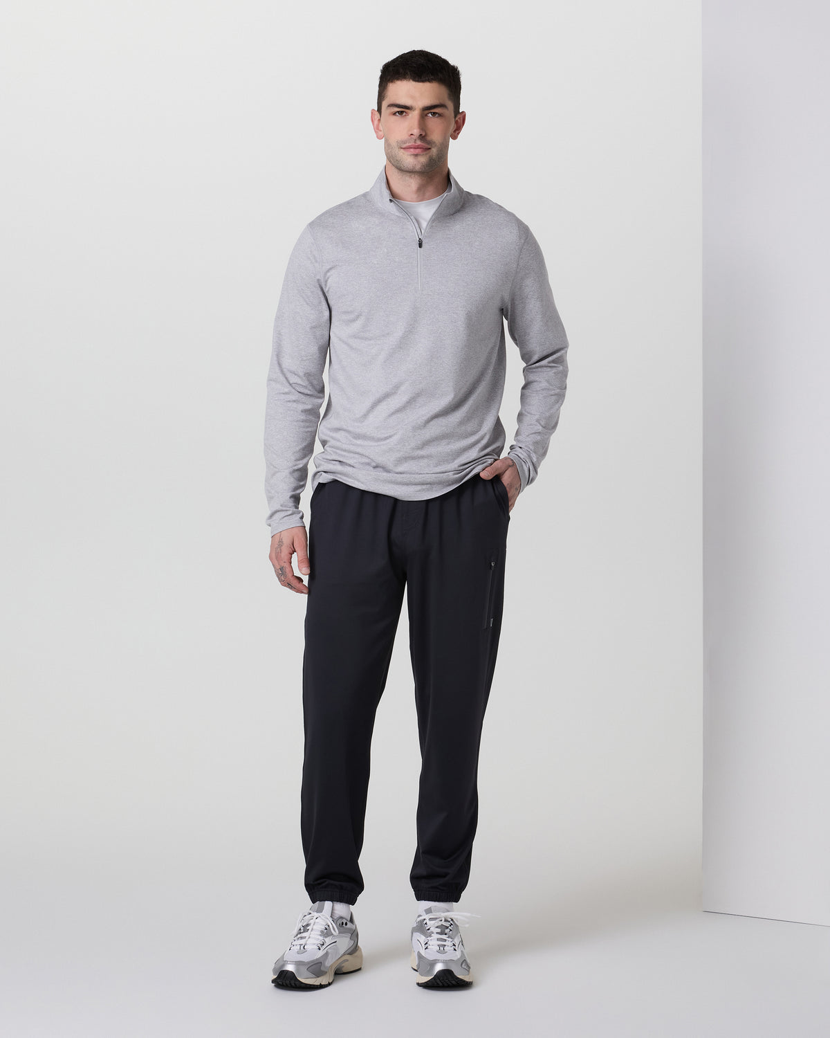 Sunday Performance Sweatpant Classic 30" Black - Vuori Clothing