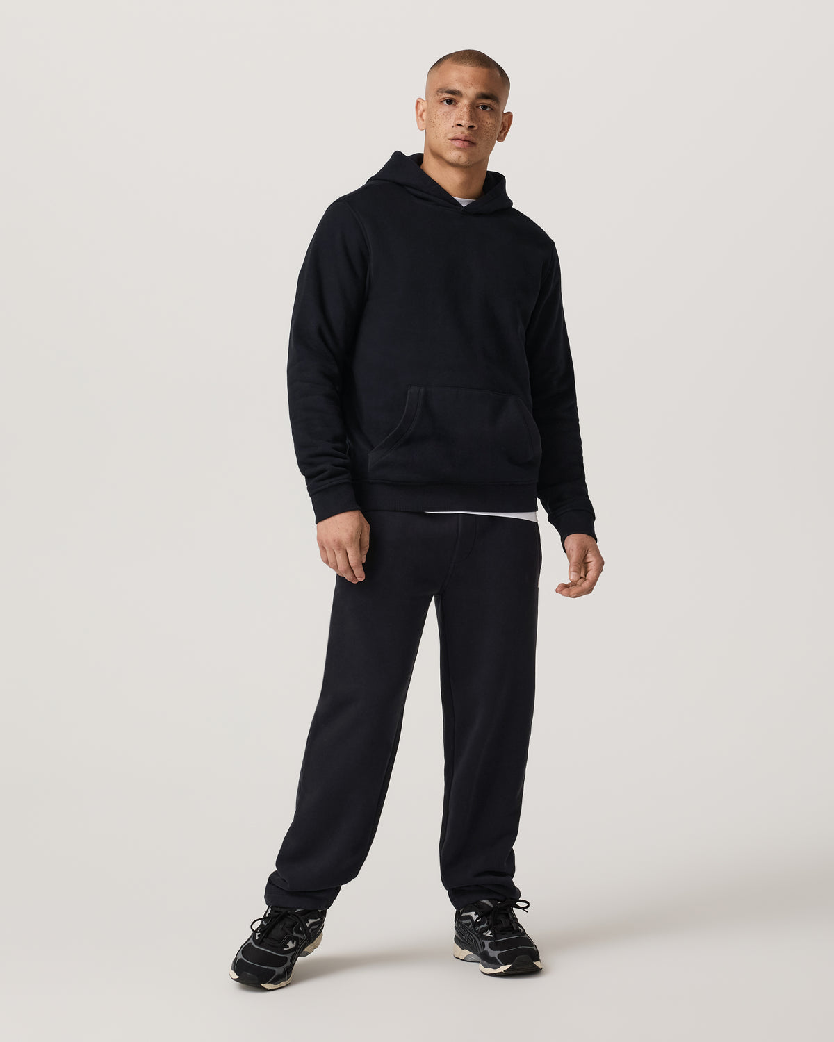 Men's Seaside Straight Leg Sweatpant 30” Black - Vuori Clothing