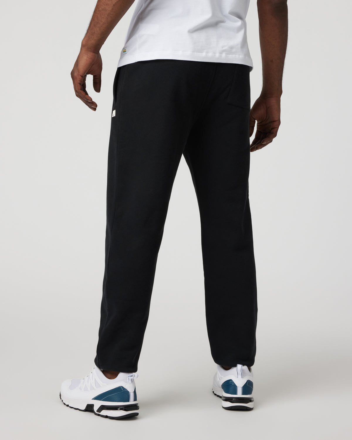 Seaside Sweatpant Men's Black Fleece Sweatpants - Vuori Clothing