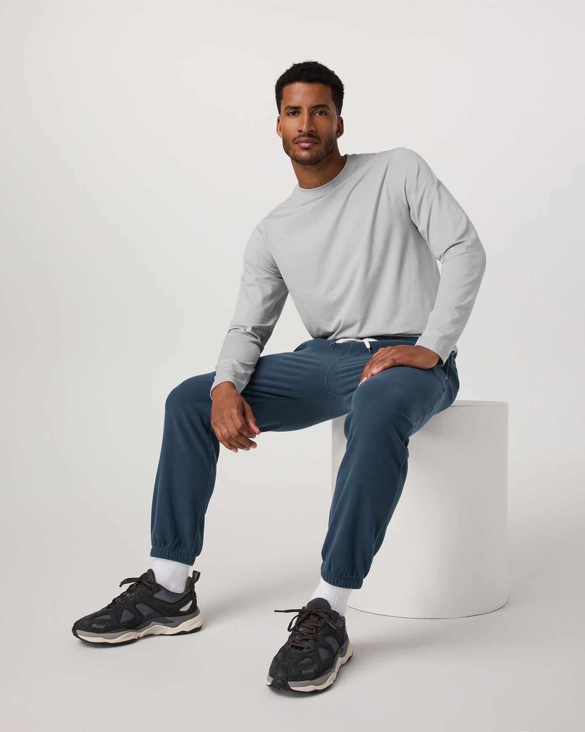 Aspen Sweatpant Men's Ocean Blue Classic-Fit Sweats - Vuori Clothing