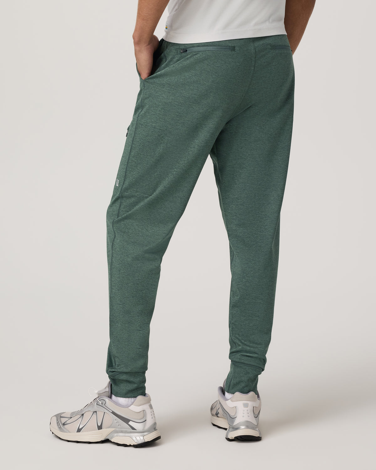 Men's Sunday Performance Jogger 30" Agate Green Heather - Vuori Clothing