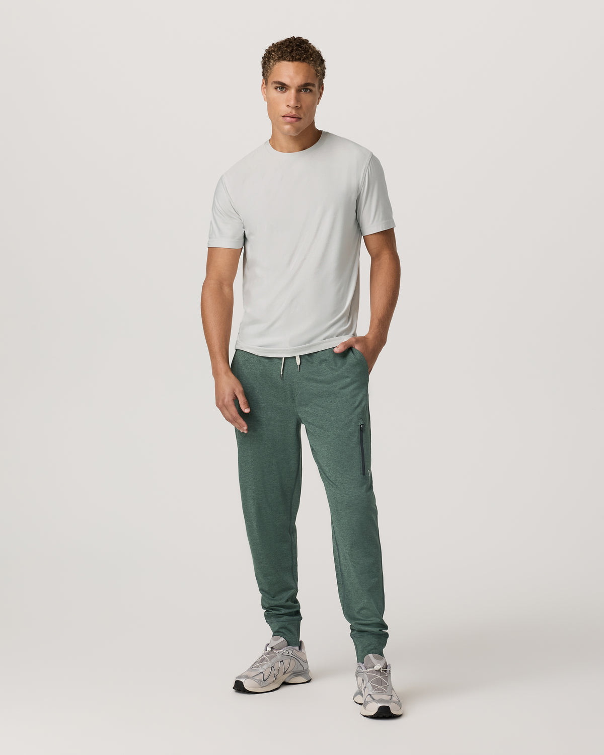 Men's Sunday Performance Jogger 30" Agate Green Heather - Vuori Clothing