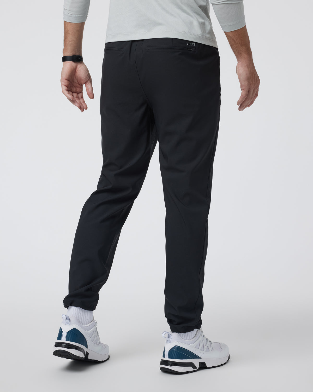 Train Tech Pant Men's Black Training Pants - Vuori Clothing