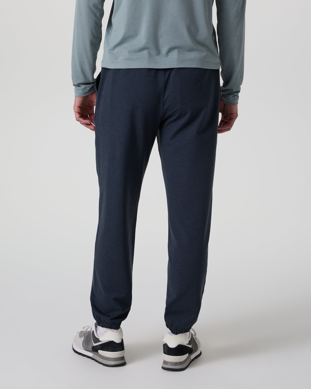 Coronado Performance Sweatpant Classic 30" Midnight Heather - Vuori Clothing