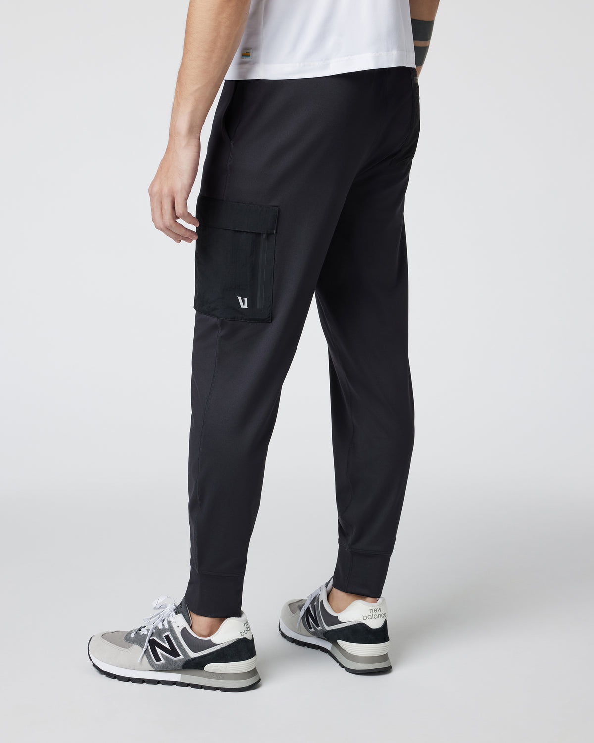 Sunday Utility Jogger Men's Black Cargo Joggers - Vuori Clothing