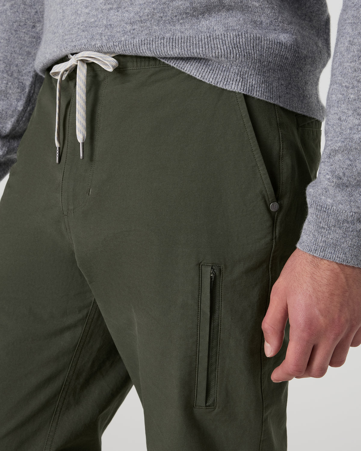 Barren Explorer Pant Classic Fit 30" Kale - Vuori Clothing