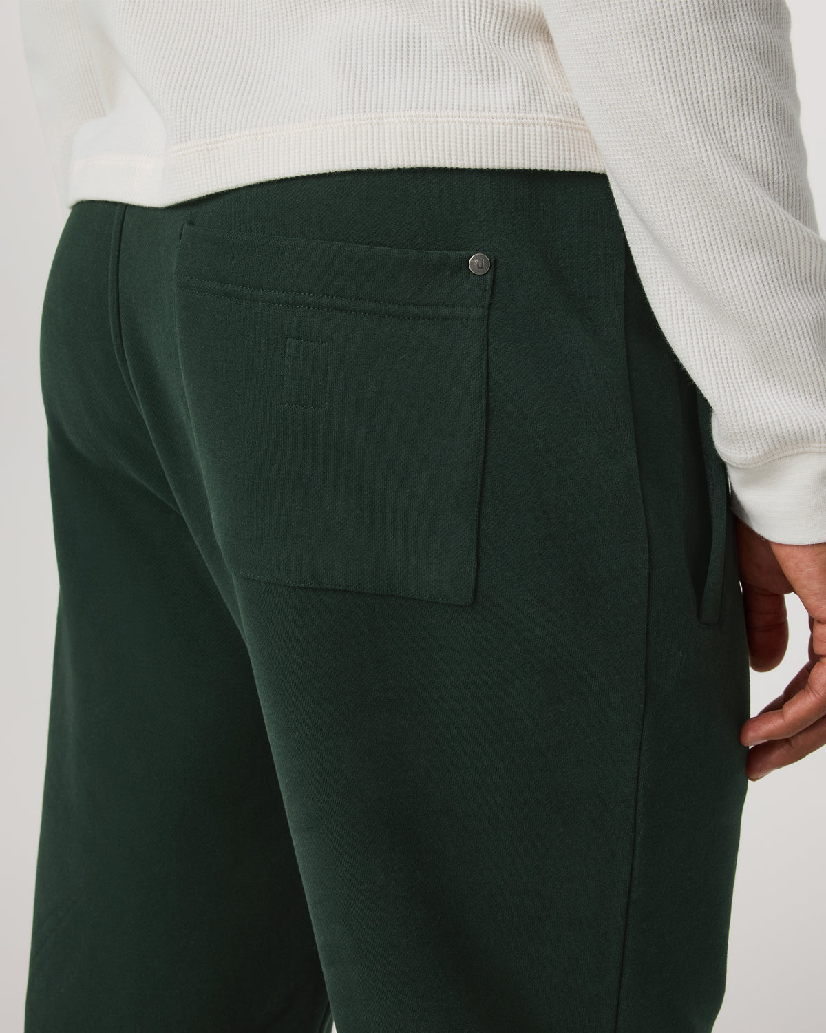Seaside Sweatpant 28" Men's Relaxed Evergreen Sweatpant - Vuori Clothing