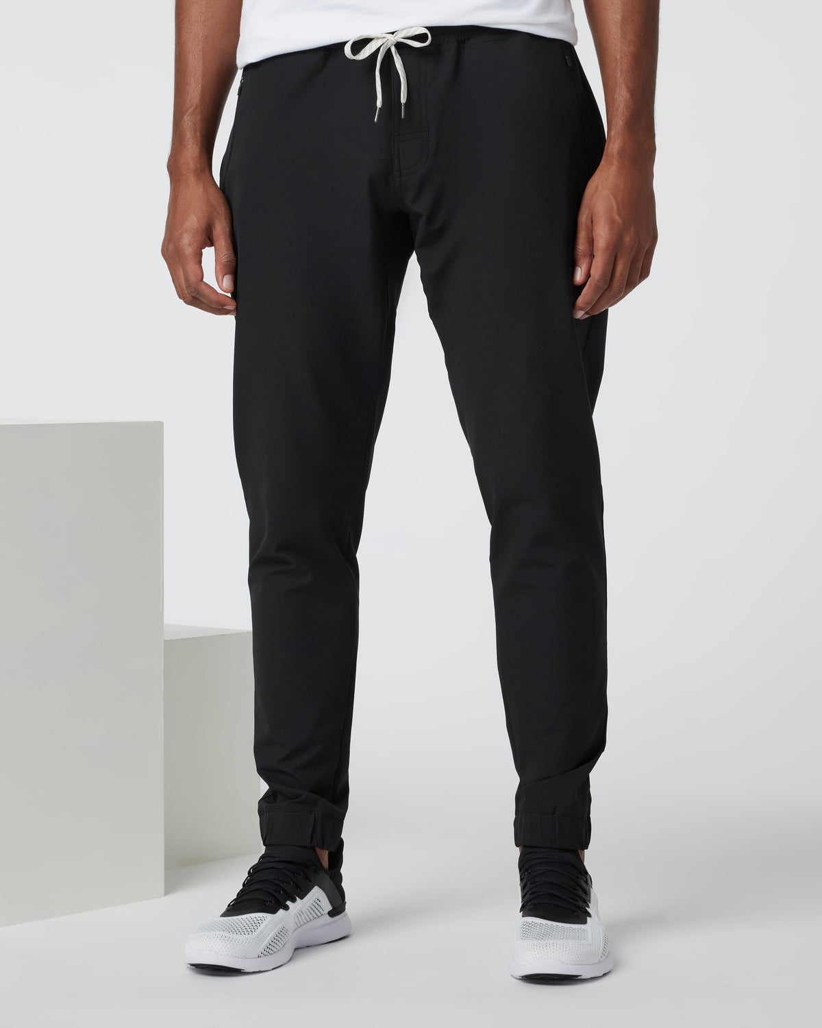 Transit Jogger Black Technical Jogger - Vuori Clothing