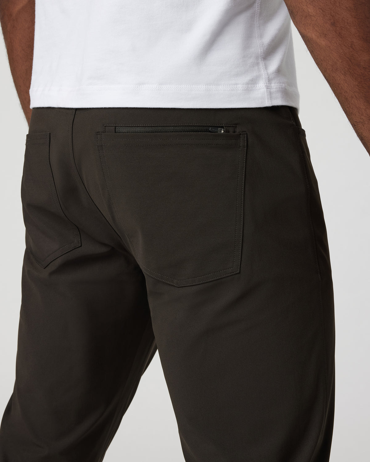 Meta Pant Men's Dark Java 5-Pocket Pants - Vuori Clothing
