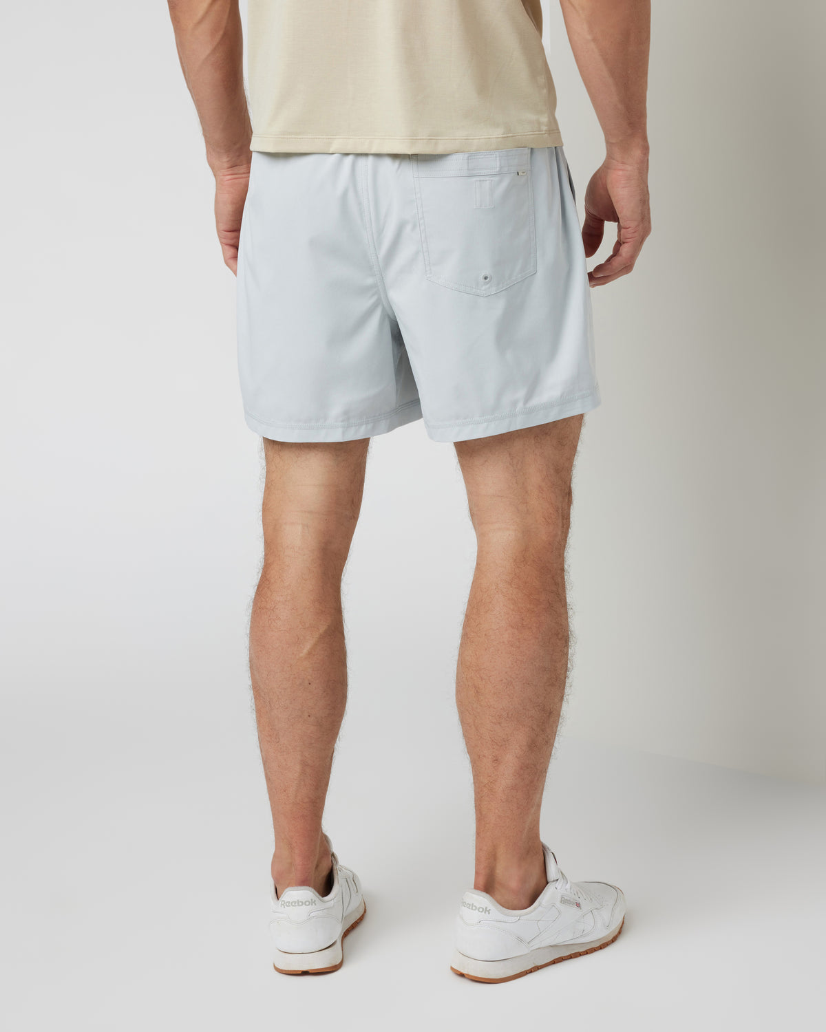 Kore Short Lined 5" Men's Sky Grey Athletic Shorts - Vuori Clothing