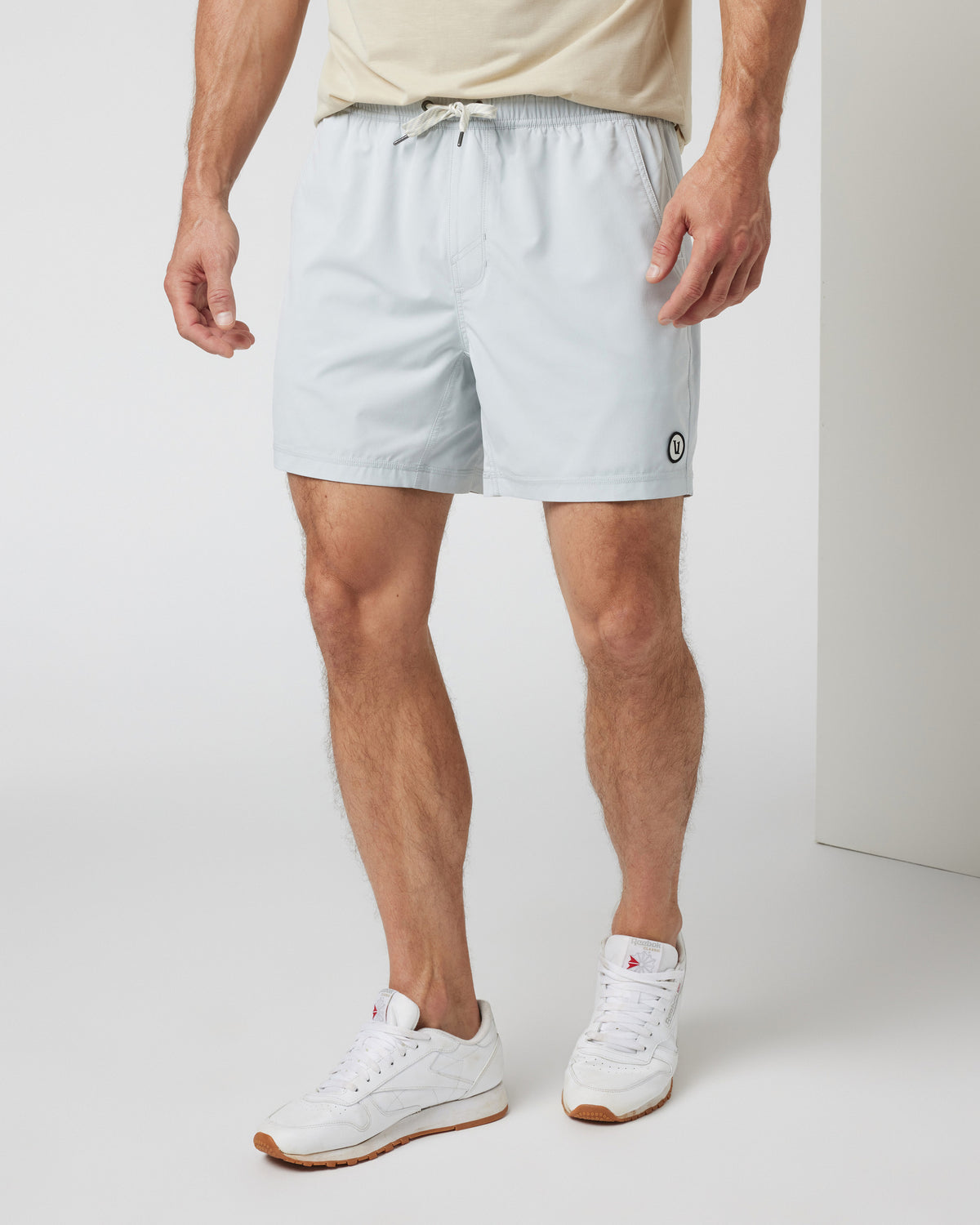 Kore Short Lined 5" Men's Sky Grey Athletic Shorts - Vuori Clothing