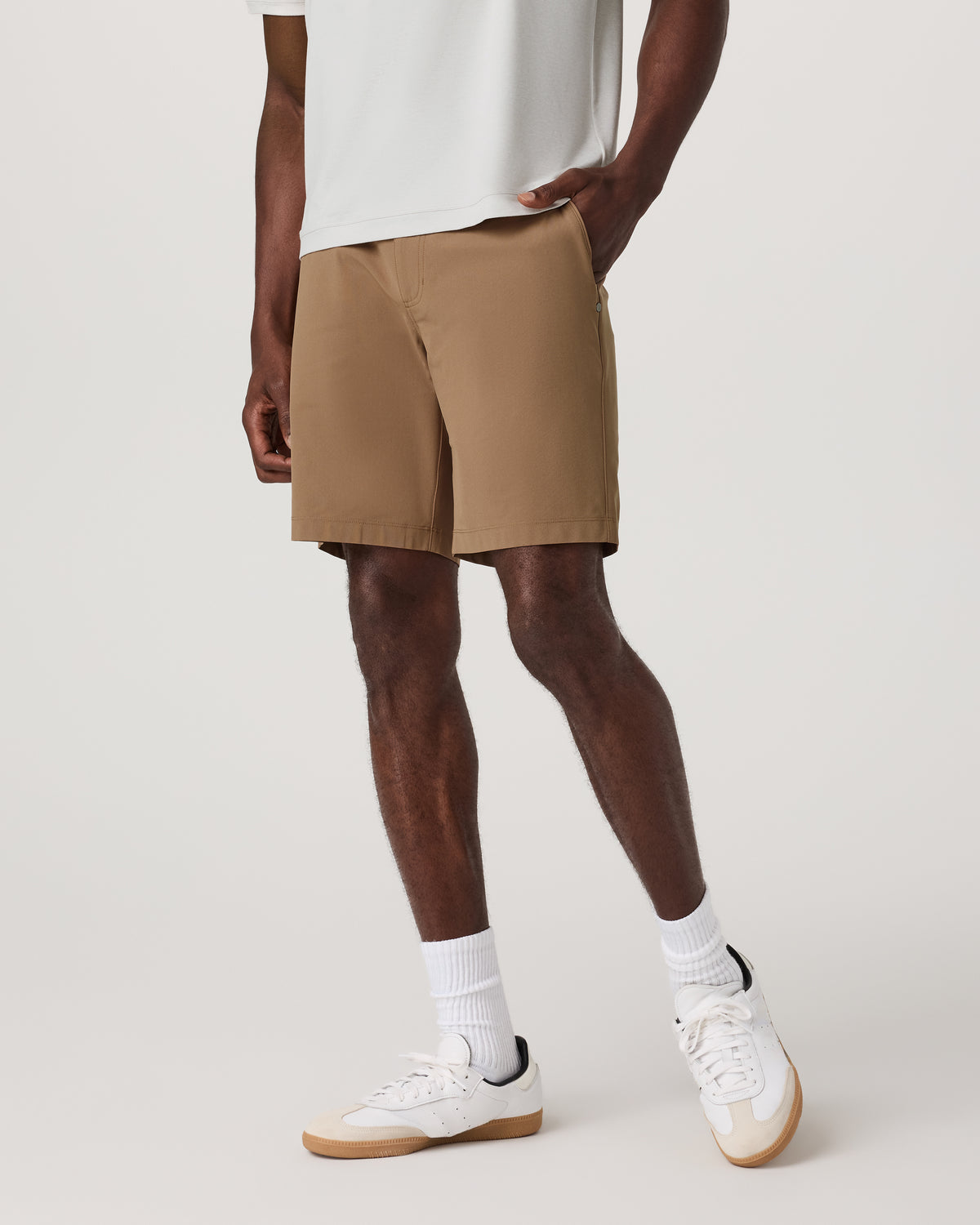 Meta Short 8" Men's Pecan Classic Chino Shorts - Vuori Clothing