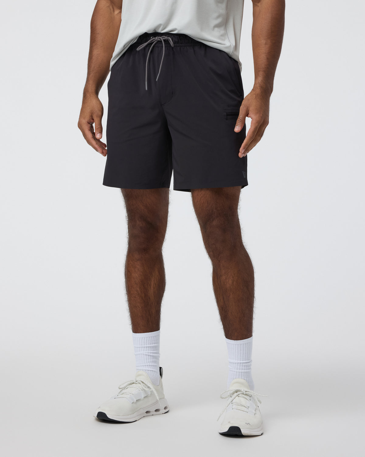 Grafton Short Unlined Classic Fit 7" Black - Vuori Clothing