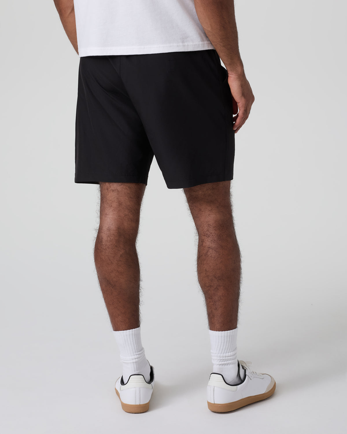 Banks Session Short 7" Black - Vuori Clothing