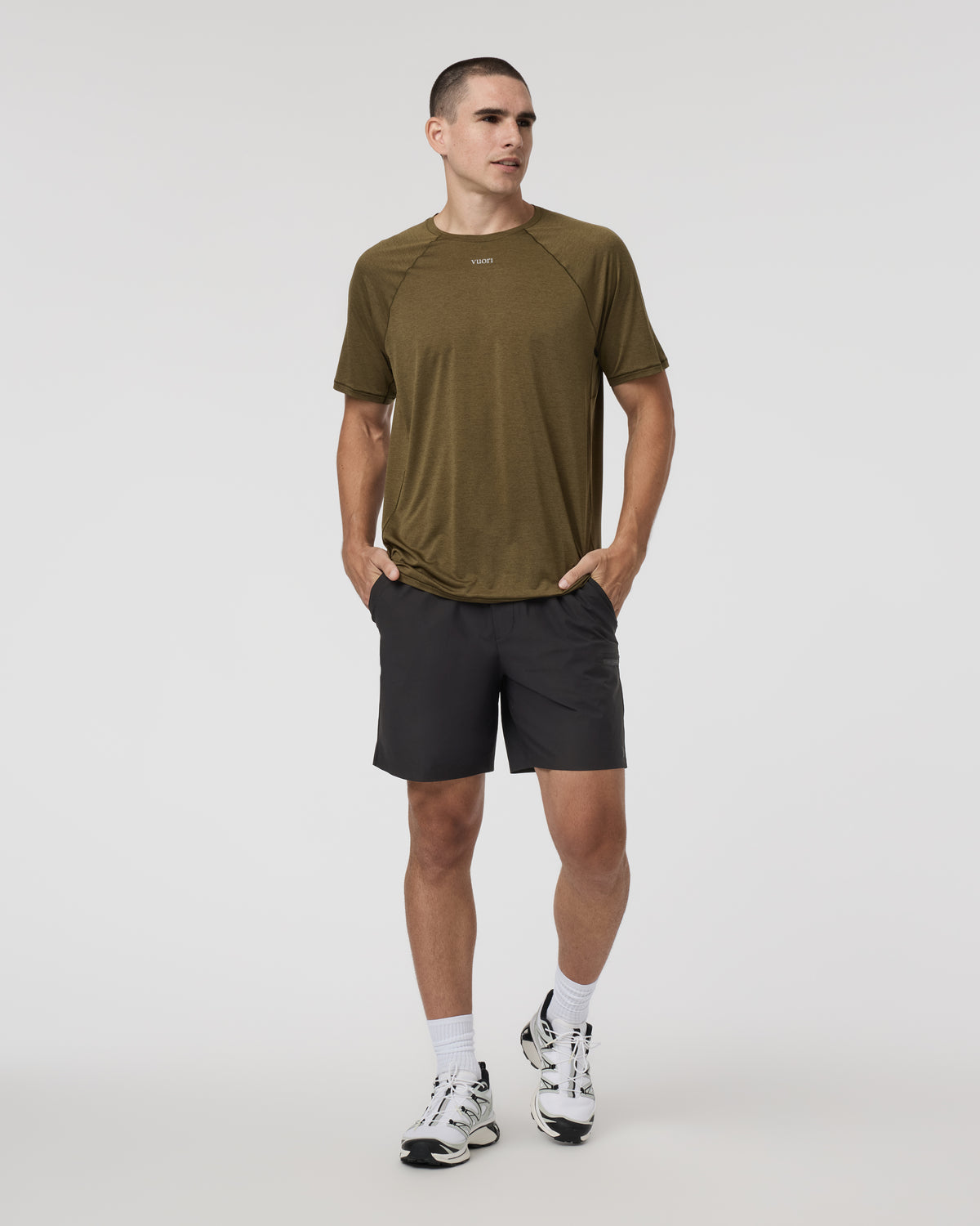 Grafton Short Lined Classic Fit 7" Black - Vuori Clothing