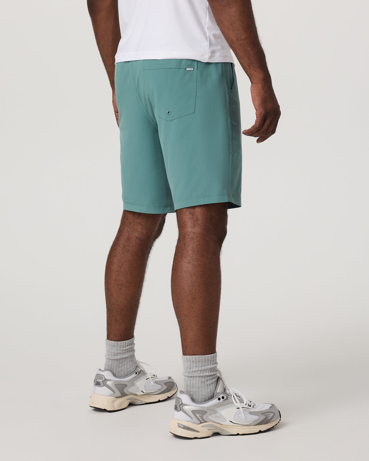 Kore Short Lined 9" Men's Bluegrass Athletic Fit Shorts - Vuori Clothing