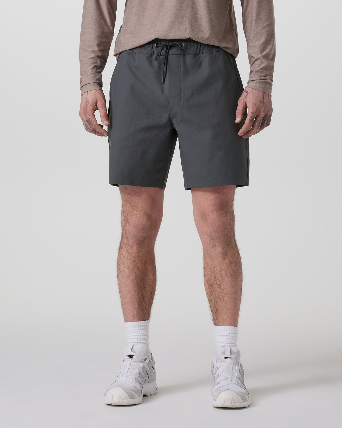 Cascade Crinkle Elastic Waist Short Classic Fit 8" Charcoal - Vuori Clothing