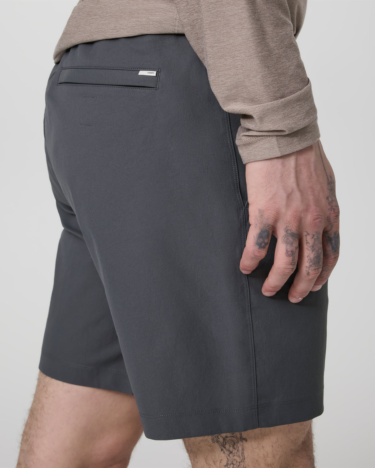 Cascade Crinkle Elastic Waist Short Classic Fit 8" Charcoal - Vuori Clothing