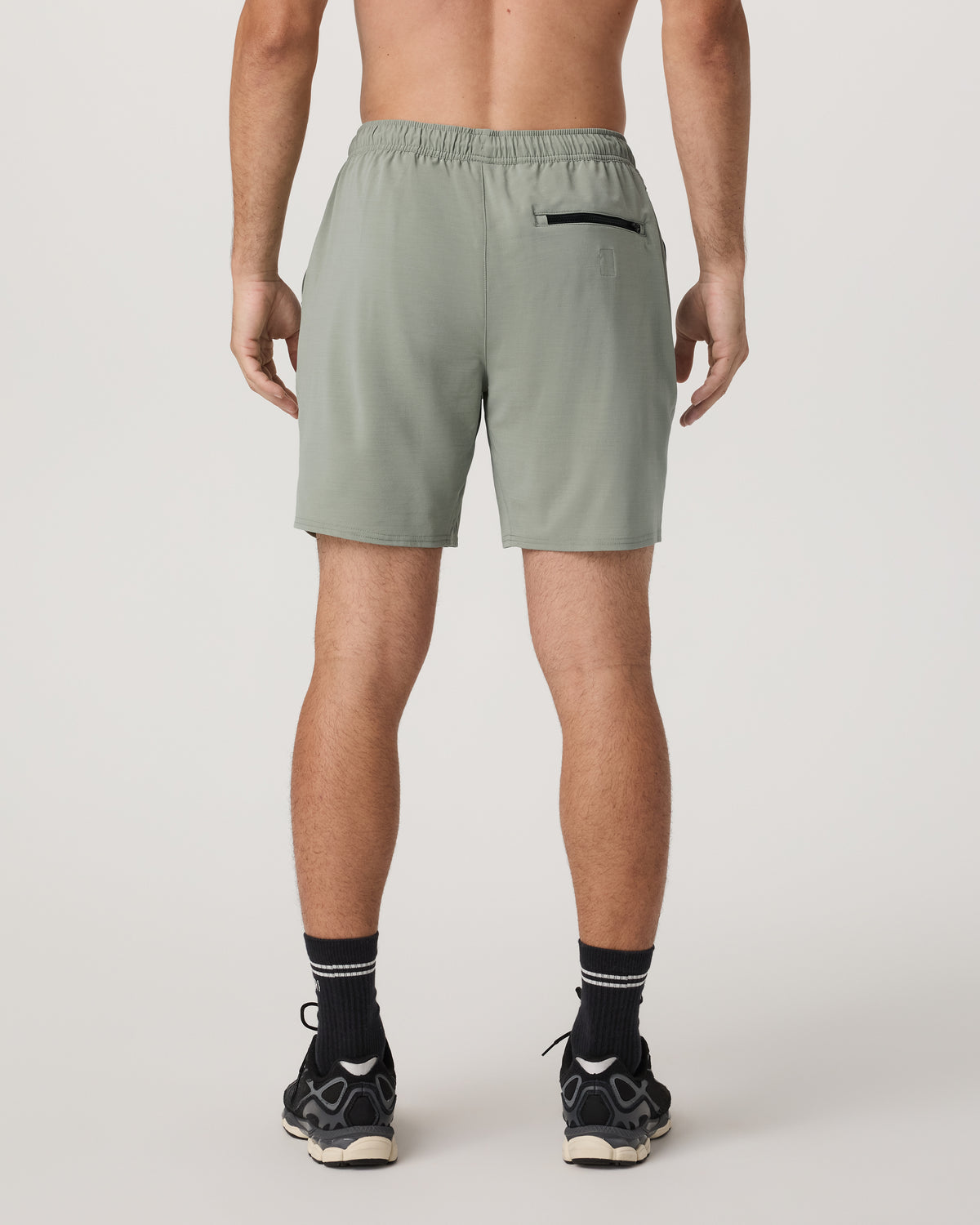 Elevate Kore Short Lined 7" Men's Agave Shorts - Vuori Clothing