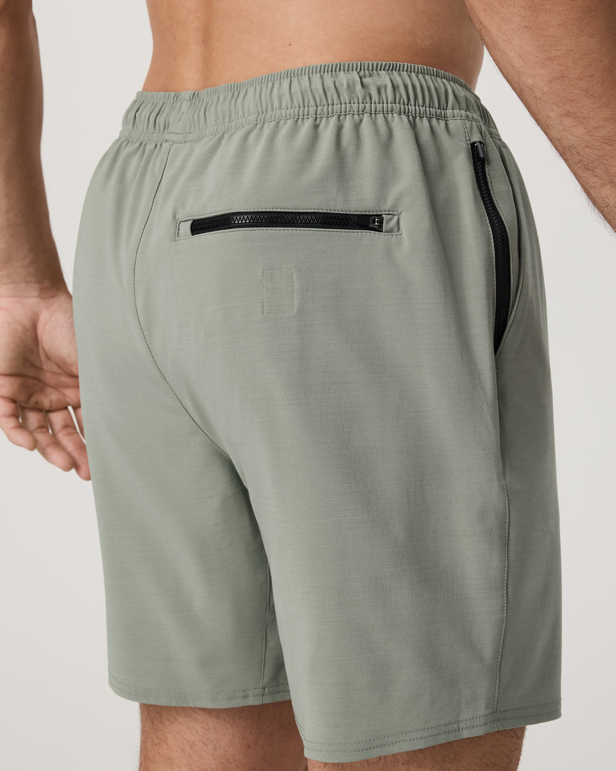 Elevate Kore Short Lined 7" Men's Agave Shorts - Vuori Clothing