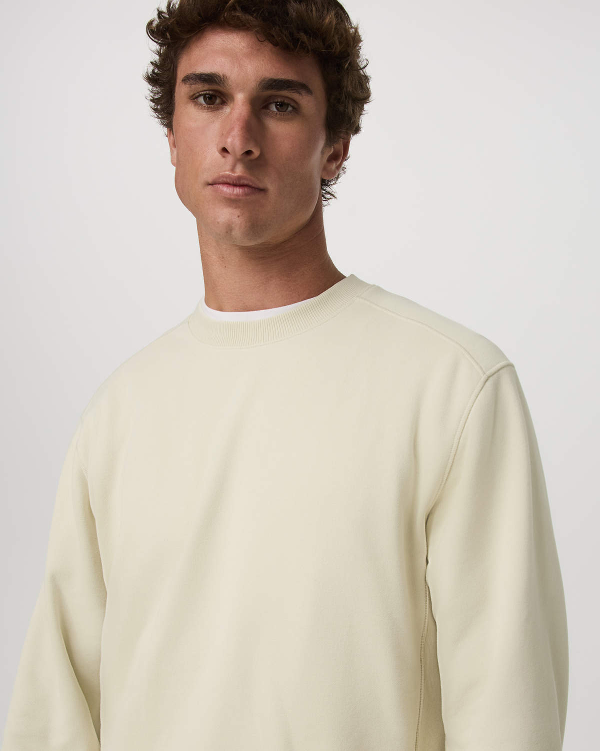 Cypress Vintage Crew Men's Sandalwood Fleece Pullover - Vuori Clothing