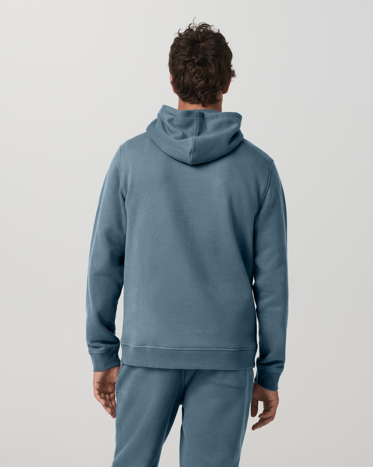 Seaside Pullover Hoodie Blue Sea Heavyweight Hoodie - Vuori Clothing