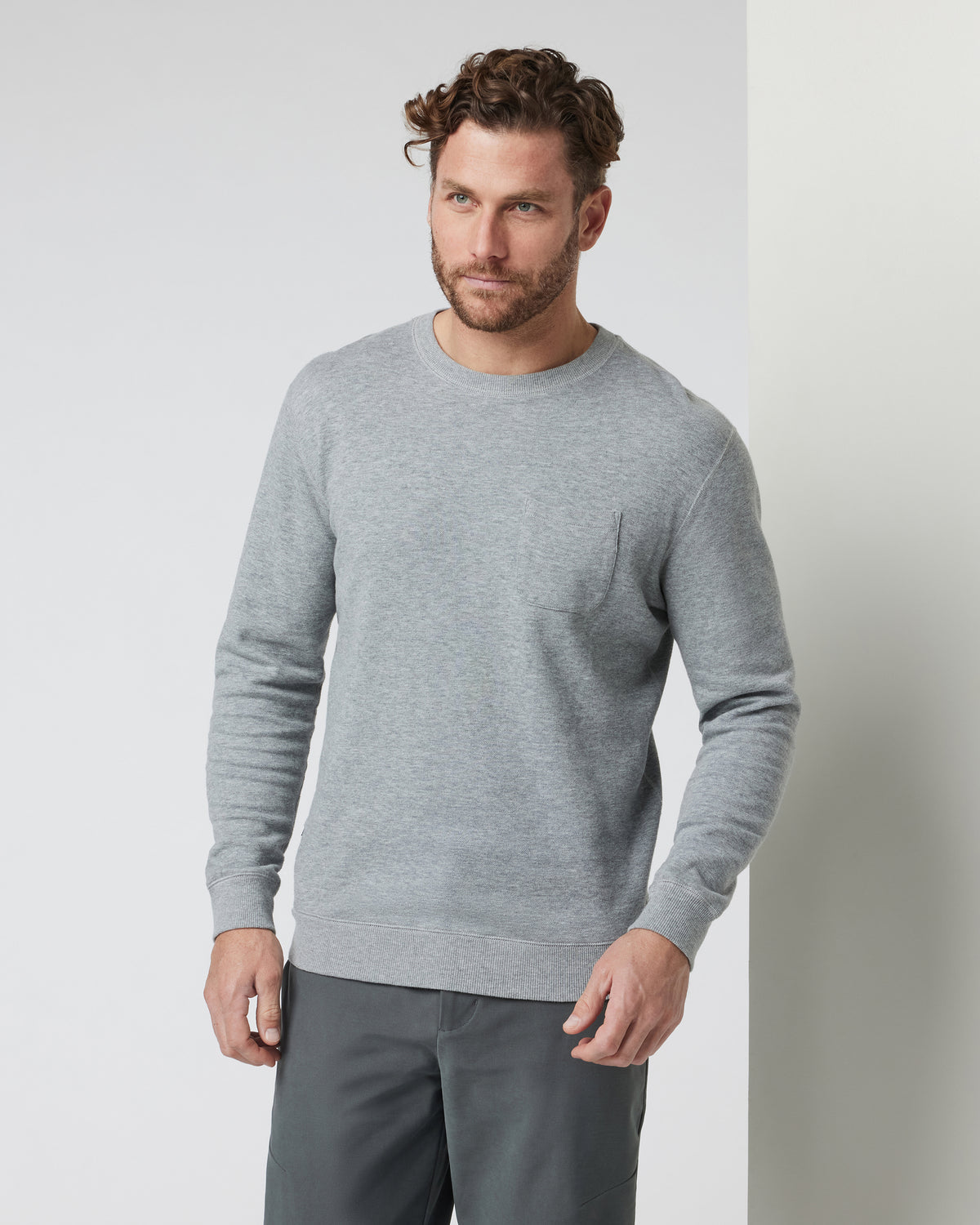 Jeffreys Pullover Heather Grey Pullover Clothing - Vuori Clothing