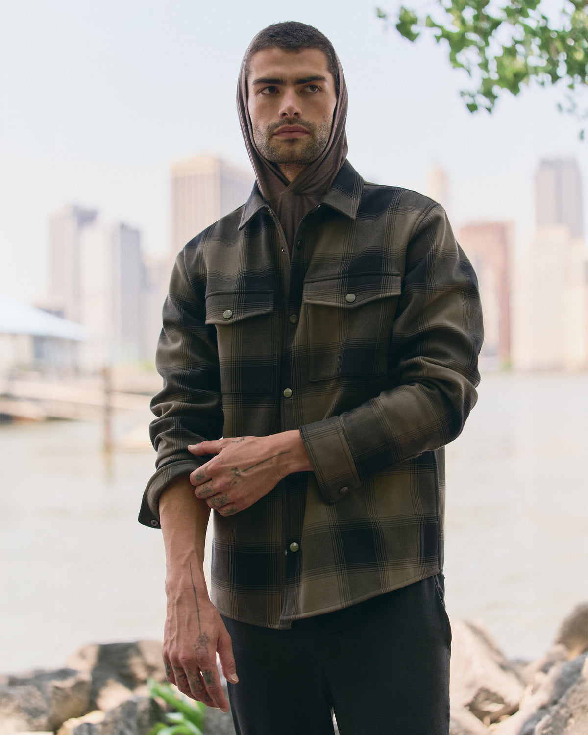 Range Shirt Jacket 2.0 Men's Oregano Plaid Jacket - Vuori Clothing