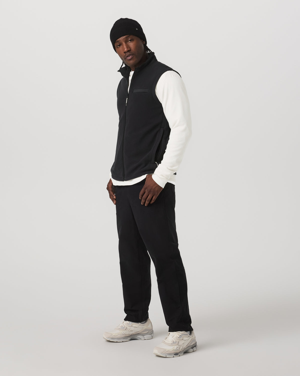 Aspen Vest Men's Black Zip-Up Fleece Vest - Vuori Clothing