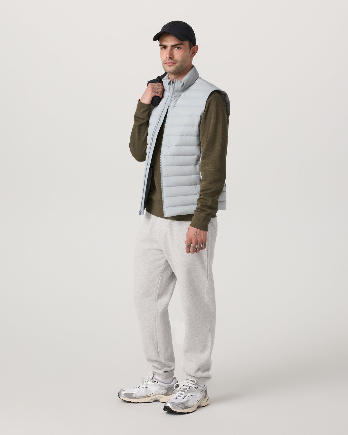 Steadfast Insulated Vest Men's Sea Fog Vest - Vuori Clothing