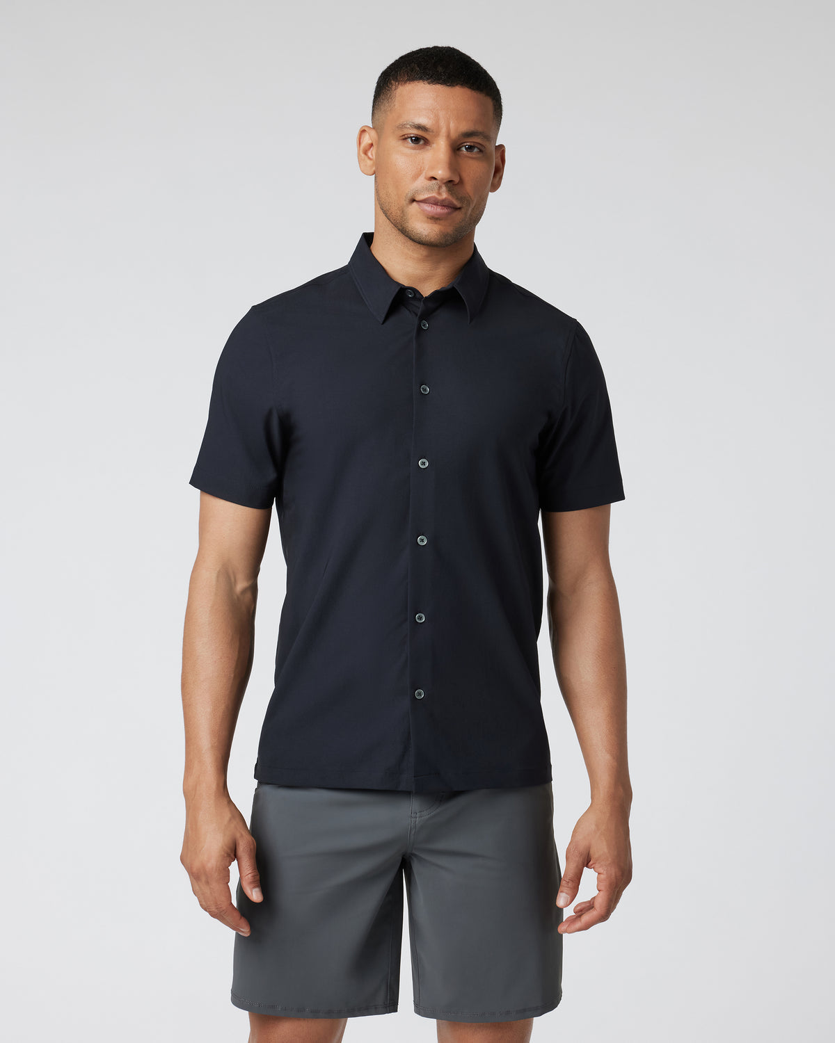Short-Sleeve Manhattan Button Down Black - Vuori Clothing
