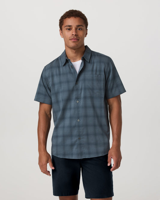 Short Sleeve Plaid Button Down Shirt Men's Abyss Shirt - Vuori Clothing