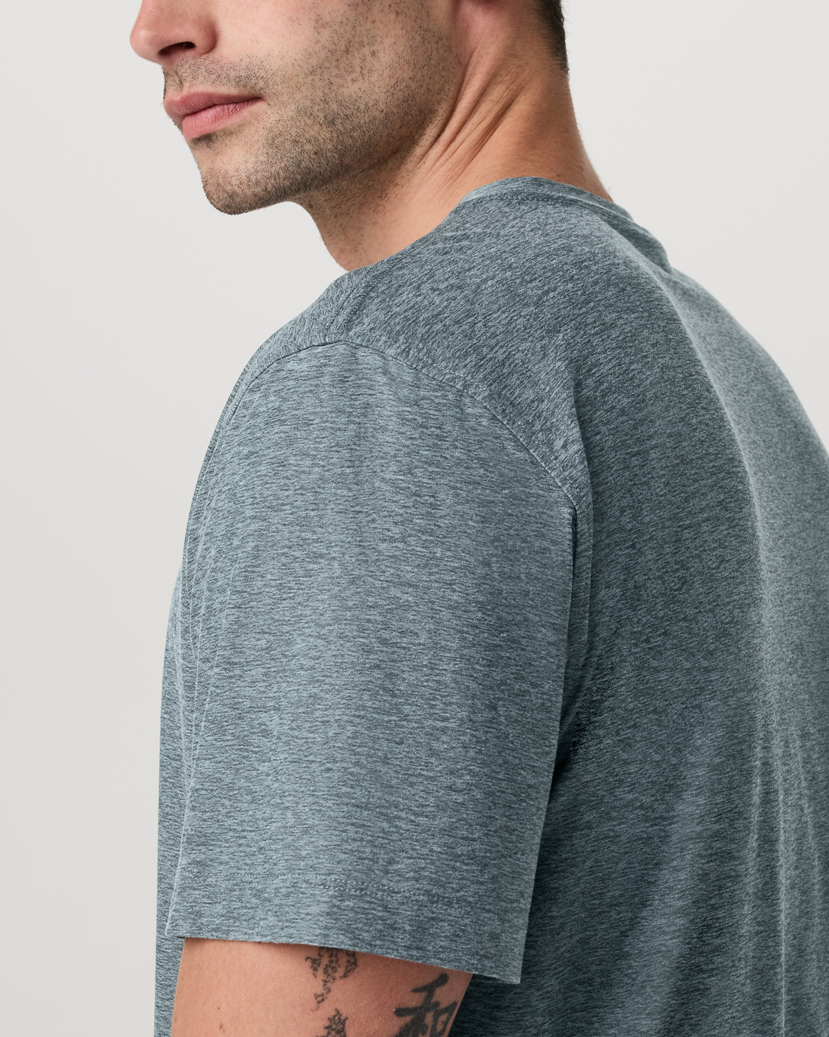 Short Sleeve Strato Tee - Relaxed Fit Kashmir Heather - Vuori Clothing