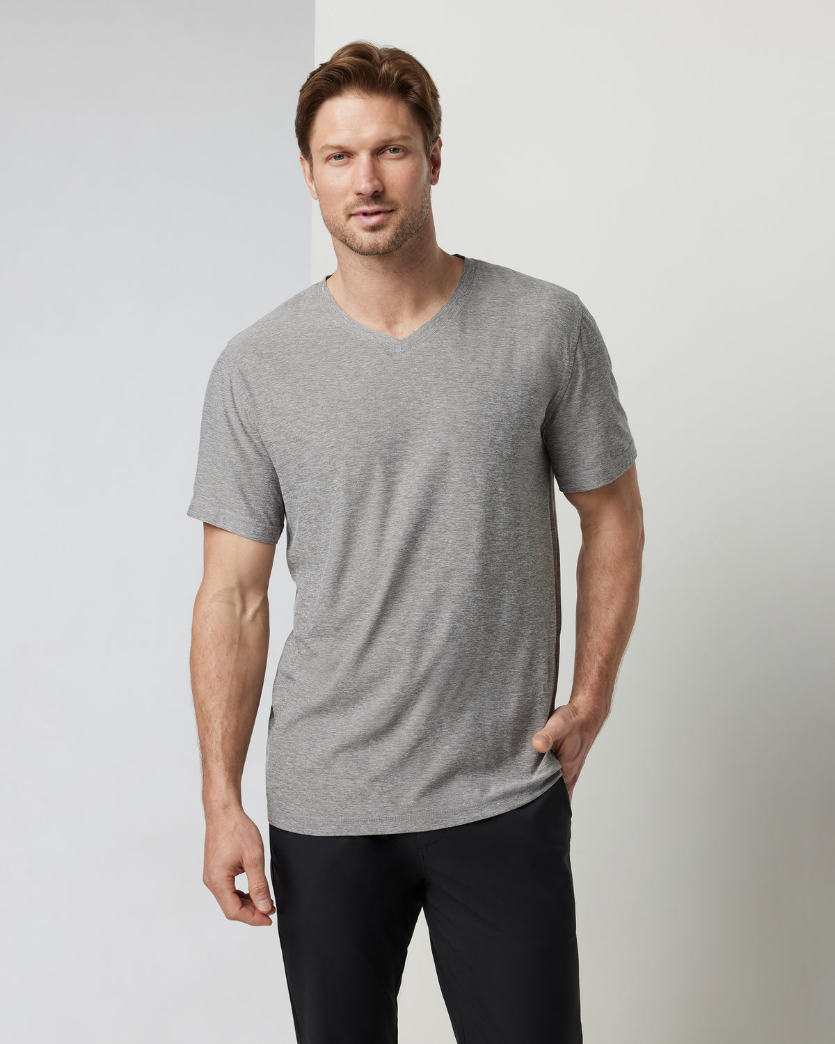 Strato Tech V-Neck Men's Heather Grey Shirt - Vuori Clothing