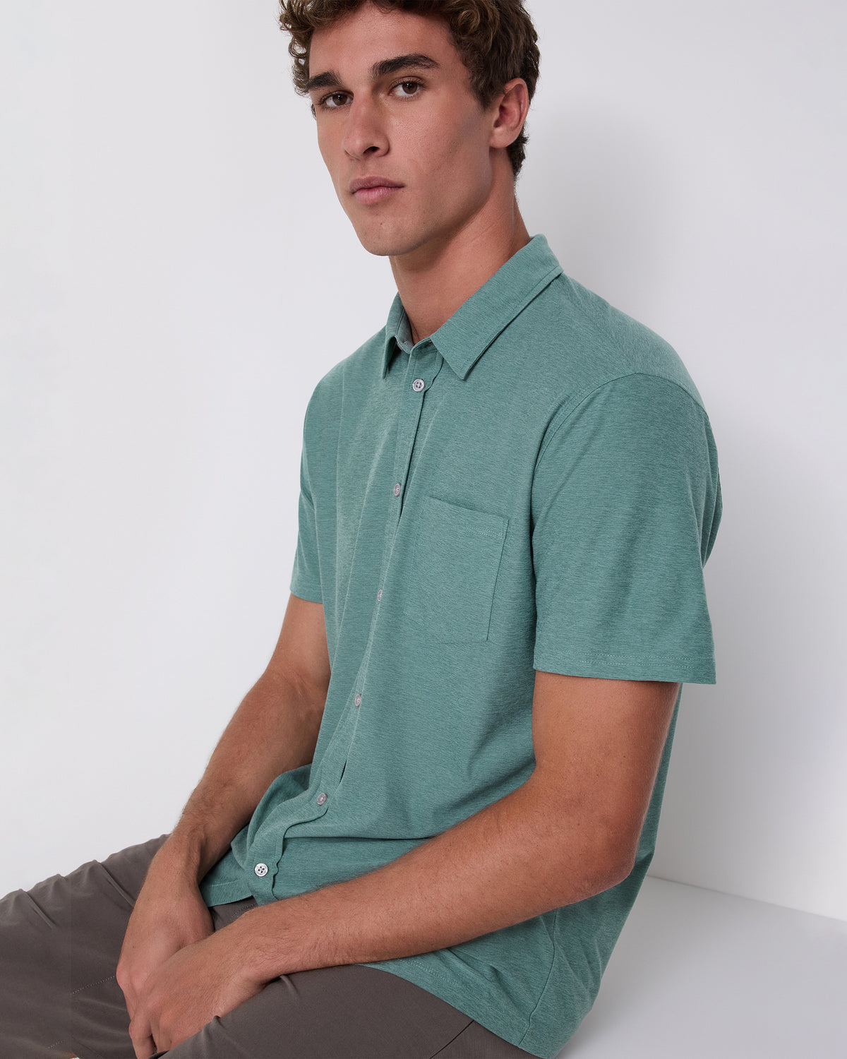 Short Sleeve Strato Button Down Bluegrass Heather - Vuori Clothing