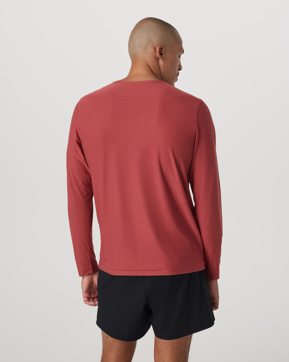 Long Sleeve Strato Tech Tee Fire Heather Workout Shirt - Vuori Clothing