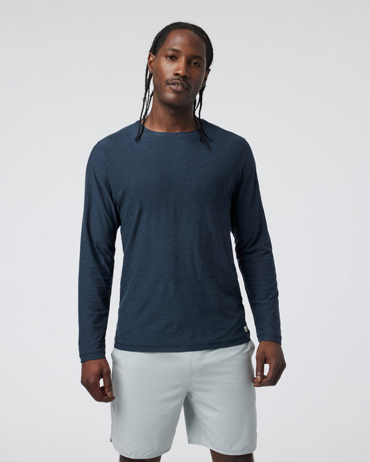 Long-Sleeve Strato Tech Tee Navy Long Sleeve Top - Vuori Clothing