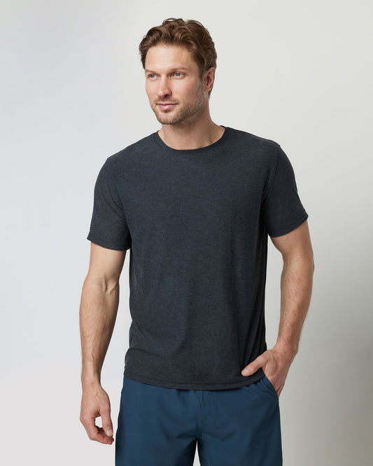 Strato Tech Tee Men's Charcoal Moisture Wicking Shirt - Vuori Clothing