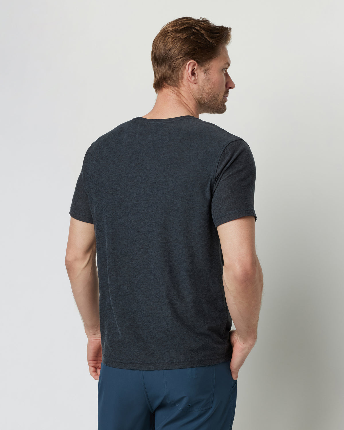 Strato Tech Tee Men's Charcoal Moisture Wicking Shirt - Vuori Clothing