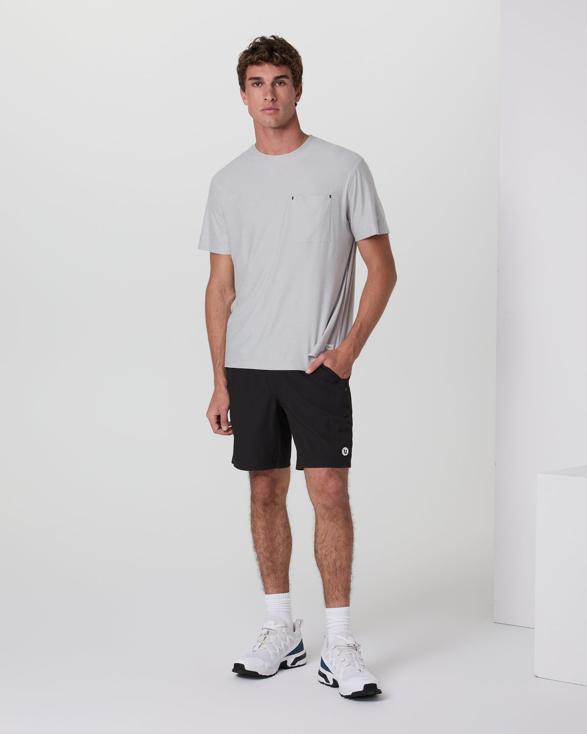 Short Sleeve Strato Pocket Tee - Relaxed Fit Platinum Heather - Vuori Clothing