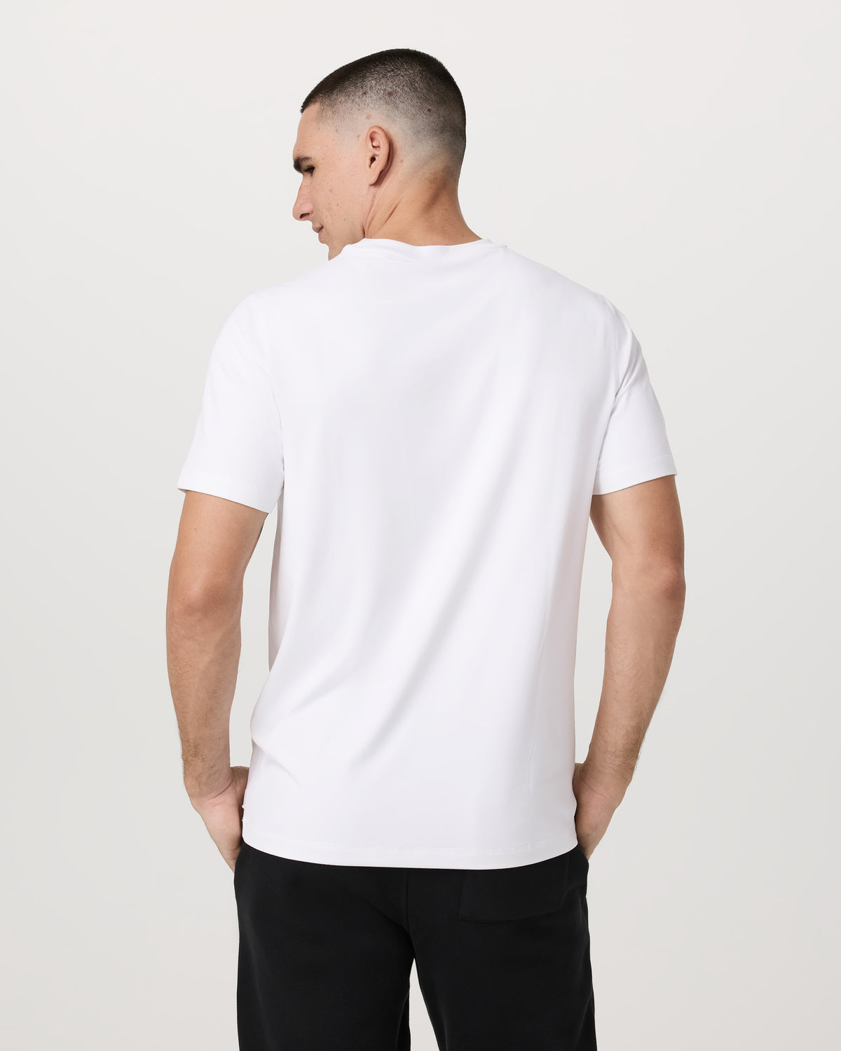 Men's Short Sleeve Ponto Performance Tee White - Vuori Clothing