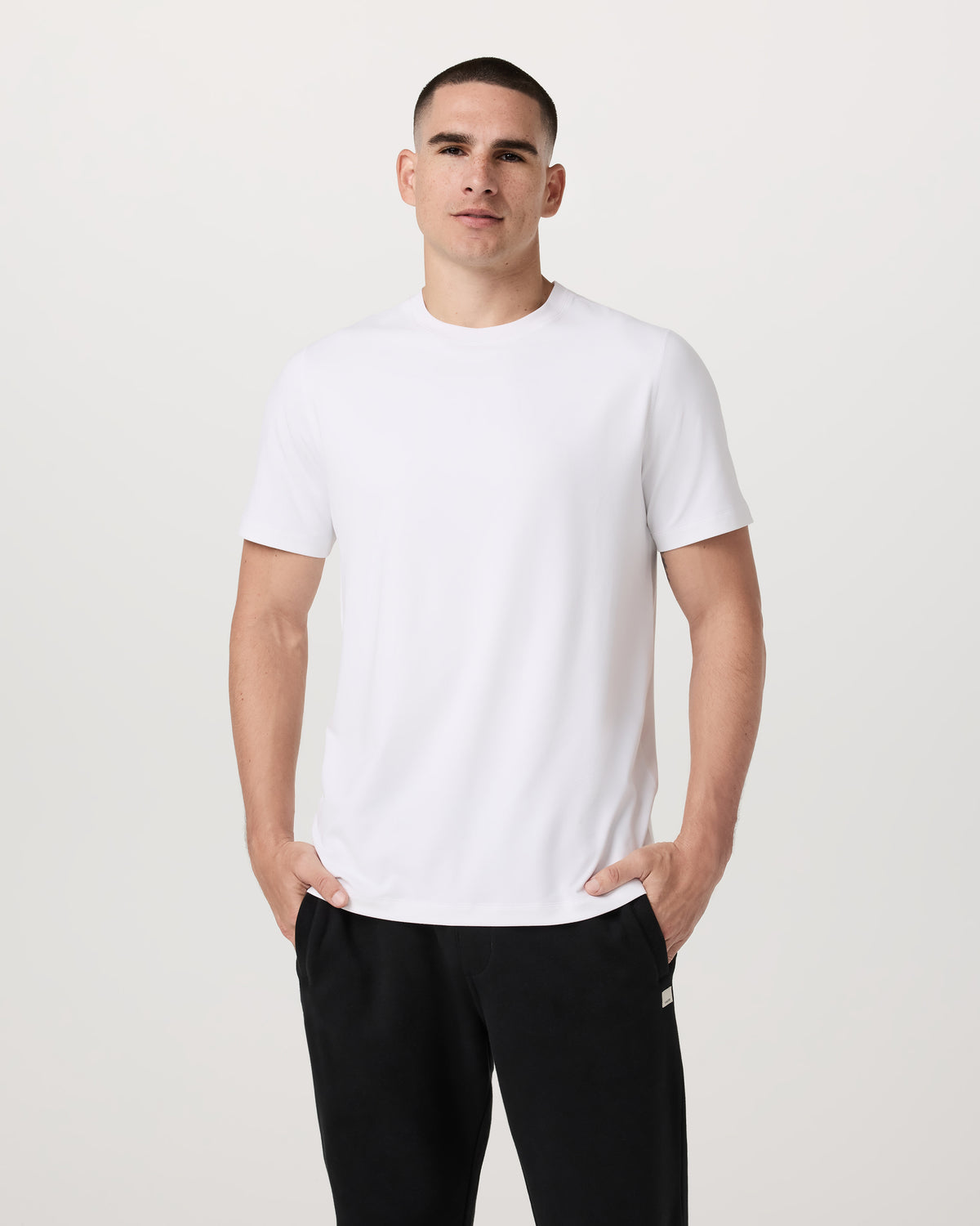 Men's Short Sleeve Ponto Performance Tee White - Vuori Clothing