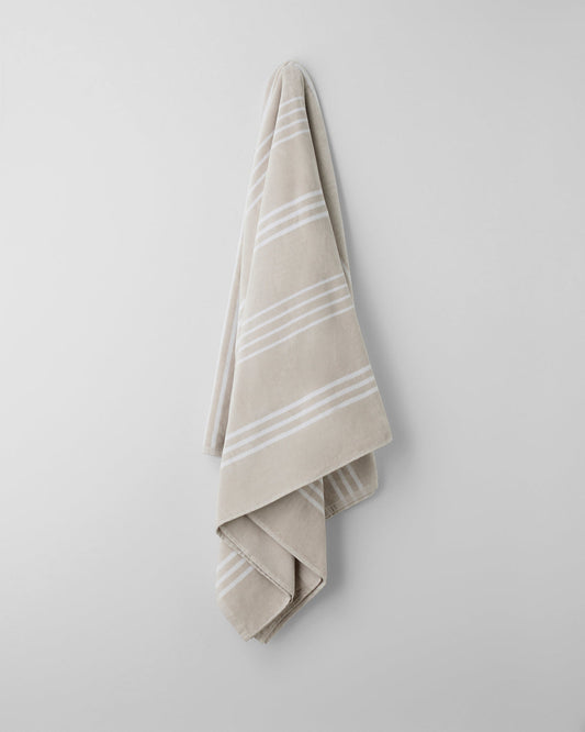 Offshore XL Beach Towel Natural - Vuori Clothing